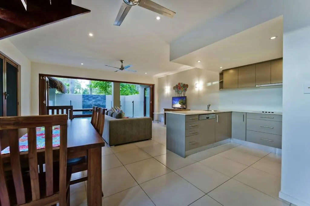 Watermark Villa 2 - 3 Bedroom Villa, Private Heated Pool ポートダグラス 別荘